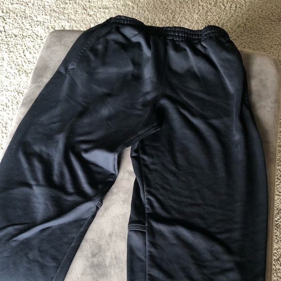Black size small men's sweatpants. - Picture 2 of 4